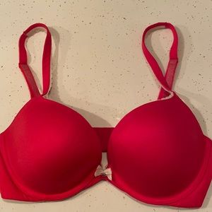 Victoria’s Secret Body by Victoria Push up Bra 34D
